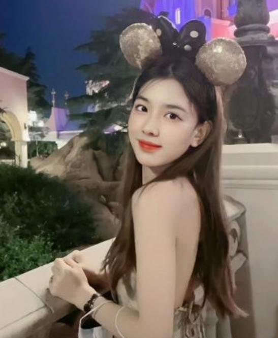 吃瓜最新事件爆料精神小妹,吃瓜群众热议最新爆料事件