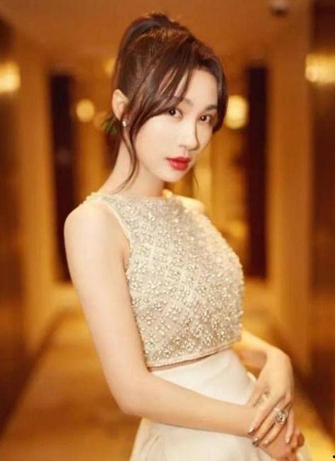 劈腿的明星网红,揭秘明星网红的道德困境