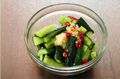 吃炒吊瓜会黑吗会胖吗,健康美味两不误，吃后变黑与增胖真相揭秘