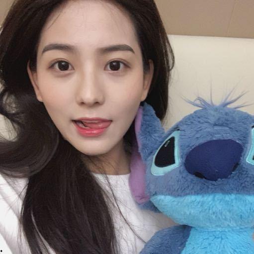 热门吃瓜抖音小网红,揭秘热门话题背后的真相