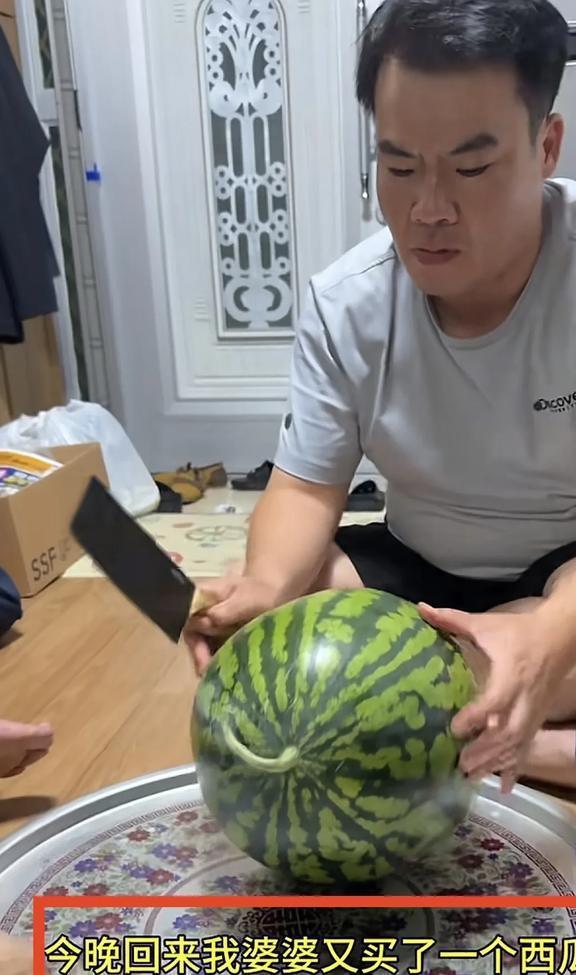 吃瓜博主黑,揭秘网络舆论背后的真相