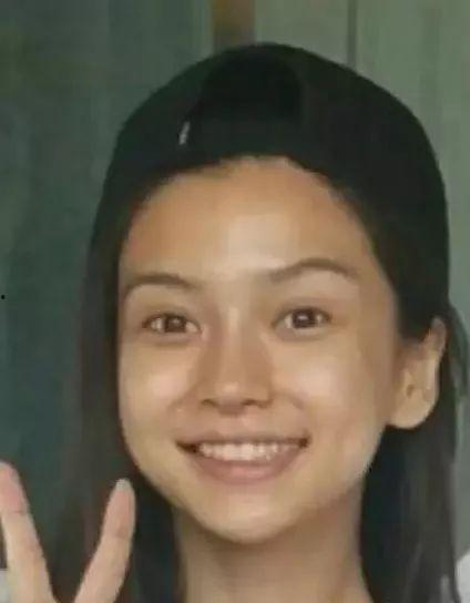 小孩美女明星网红,揭秘小孩美女明星网红的璀璨星途