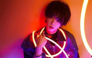 明星网红华晨宇的人,从选秀歌手到音乐巨匠的蜕变之路