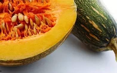 吃瓜少女魏淑芬吃黑蒜,吃瓜少女的味蕾冒险之旅